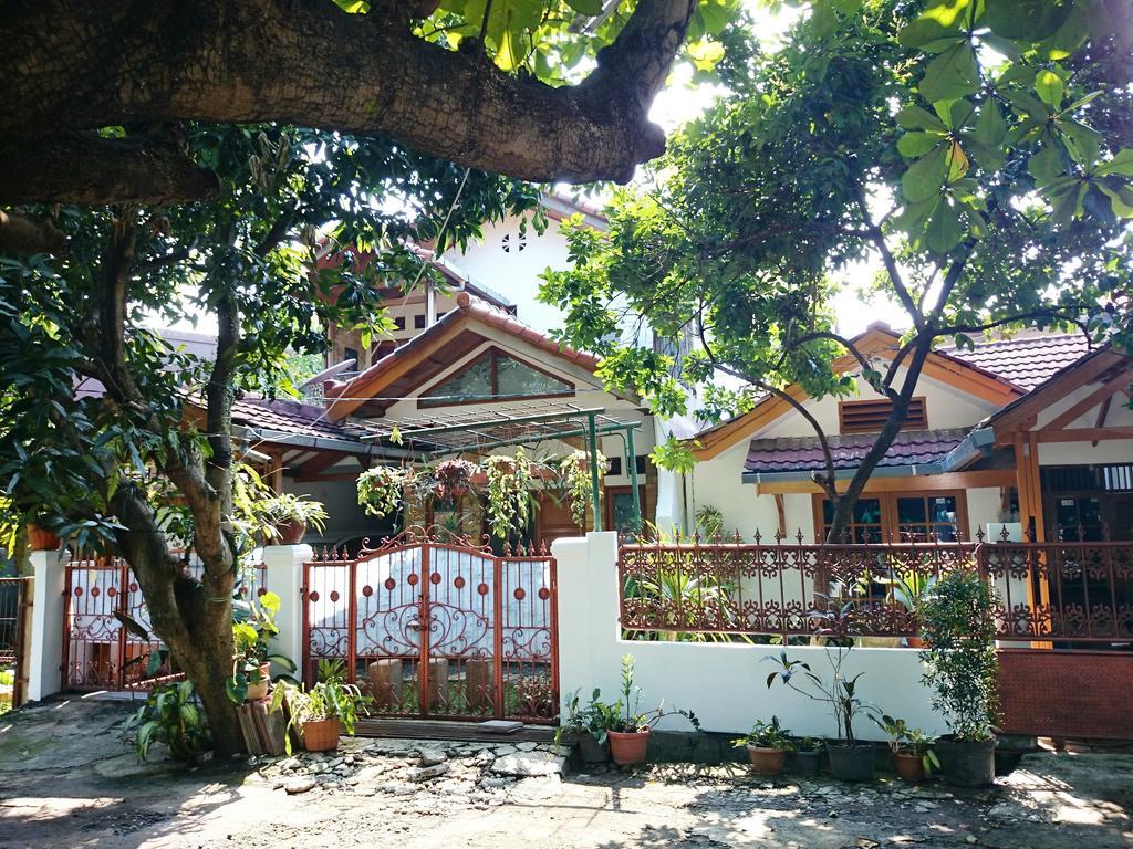 Hostel Bogor Ngoại thất bức ảnh